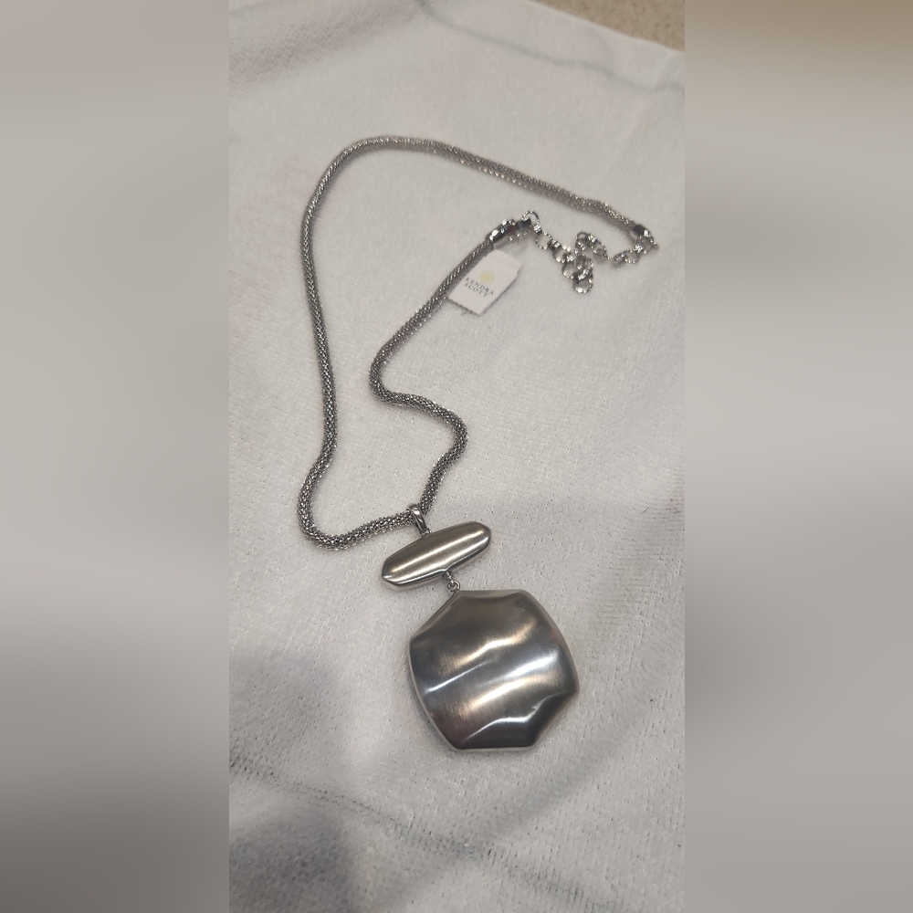 Kendra Scott Kaia Long Silver Pendant Necklace